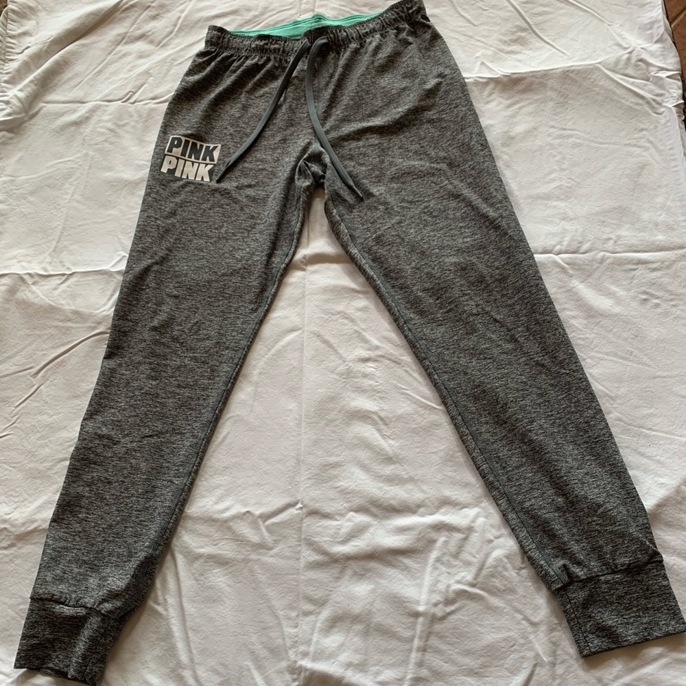 PINK ULTIMATE Joggers Size M